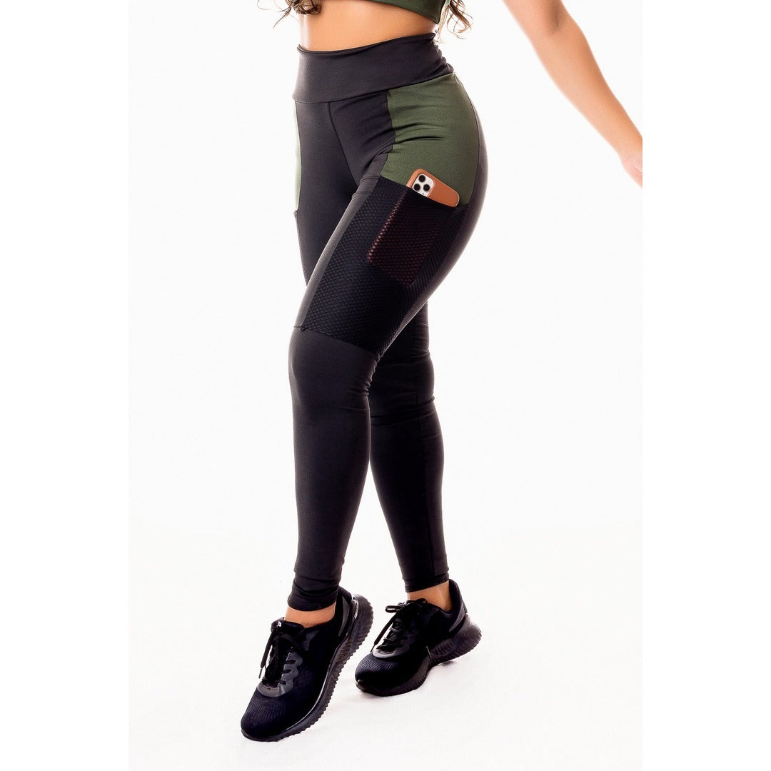 Calça Legging Preta com e Verde Militar Cintura Alta Detalhe em Tela Dry Fit | REF: SV20