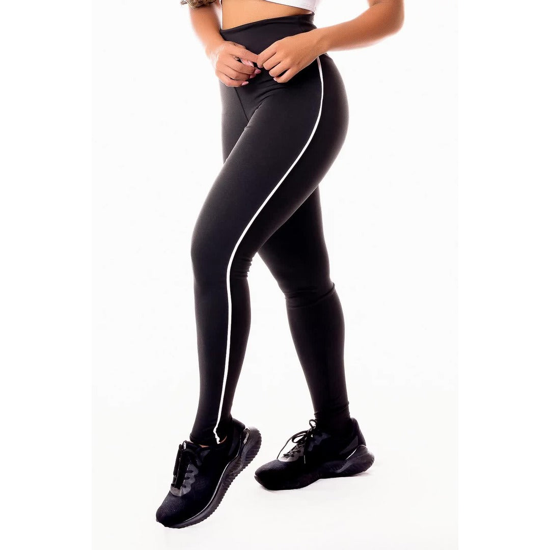 Calça Legging Cintura Alta Preta com Detalhe Lateral em Vivo Branco | REF: SV33